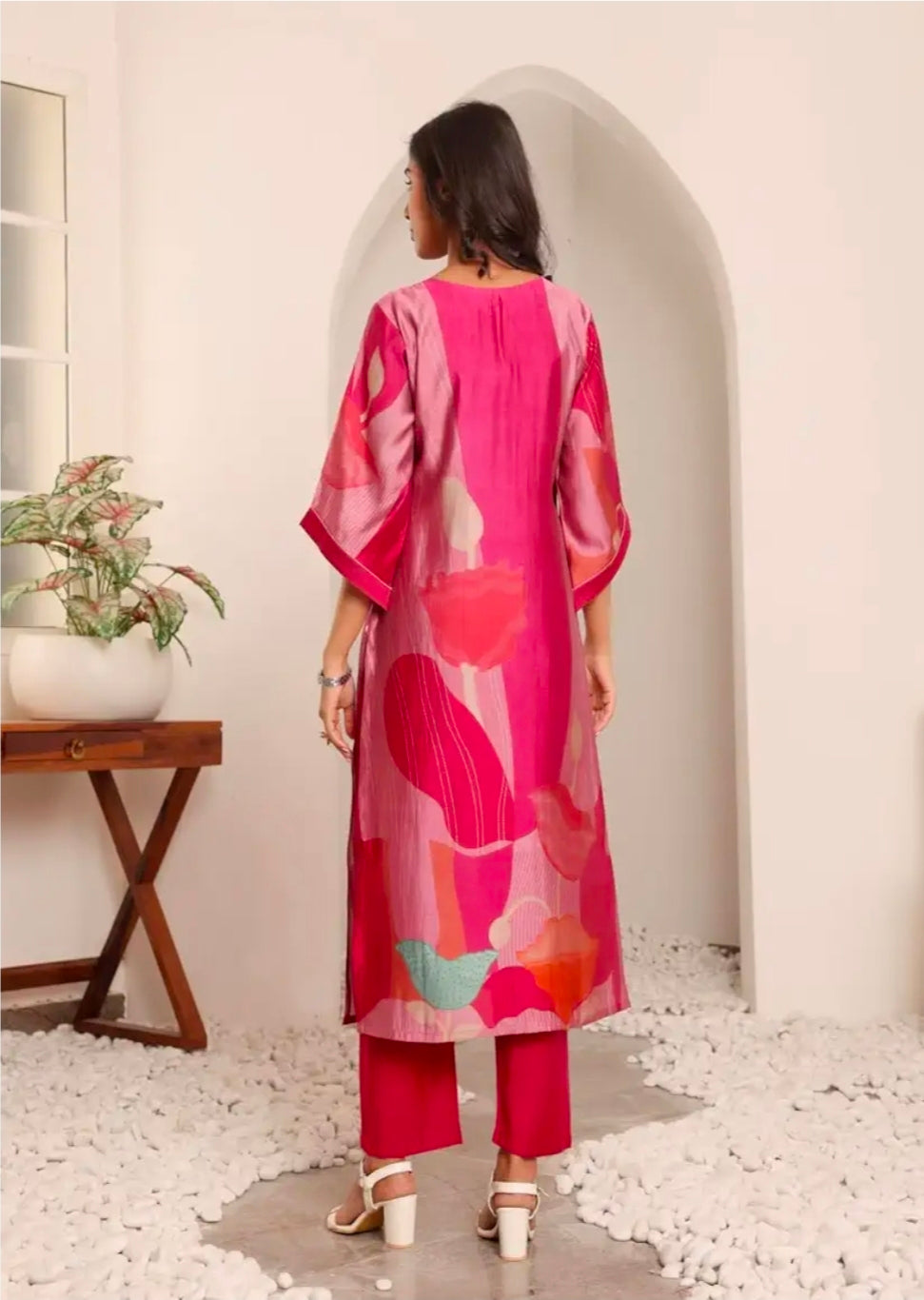 MeeSri Women Chanderi Fuchsia Pink Straight Kurta